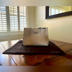 Coach purse with duster bag